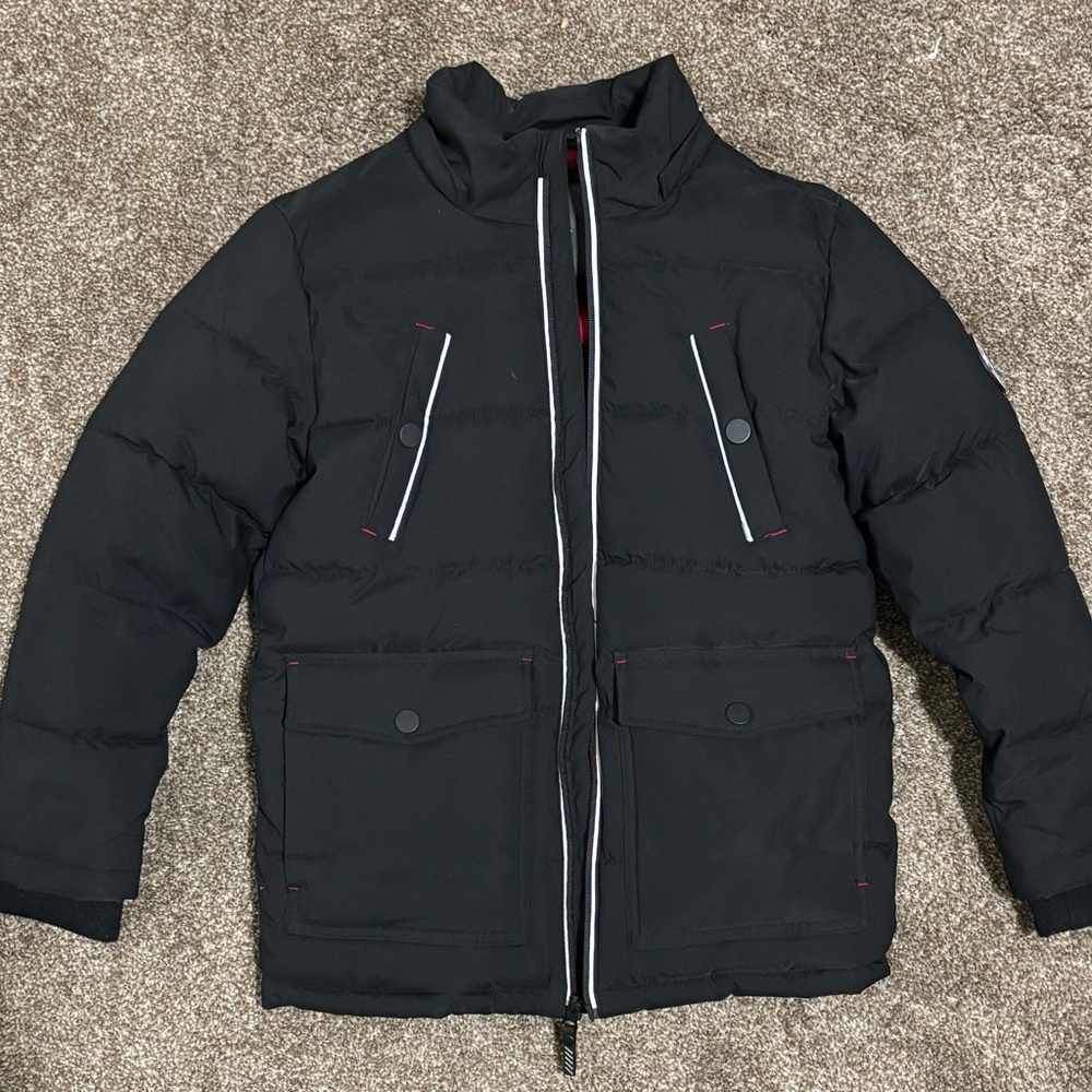 Makers Market Black Puffer Jacket with Sporty Design
